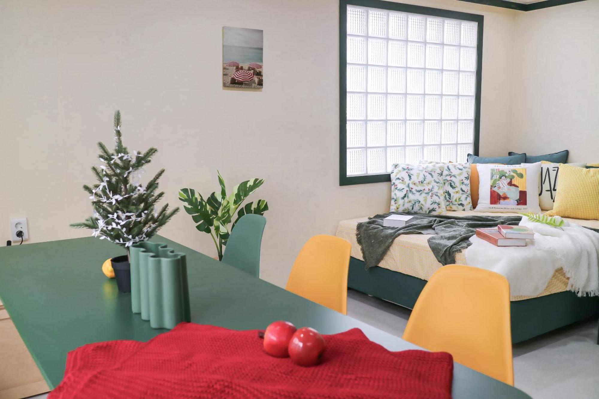 Hongik Univ Station Romantic Rooftop-house * Seoul
