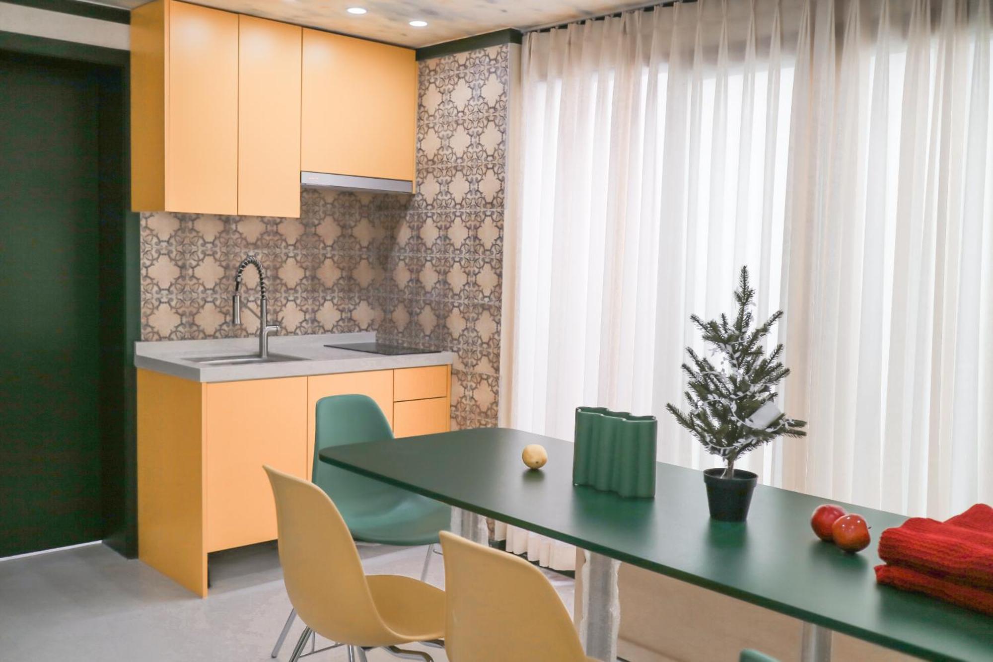 Hongik Univ Station Romantic Rooftop-house Apartment